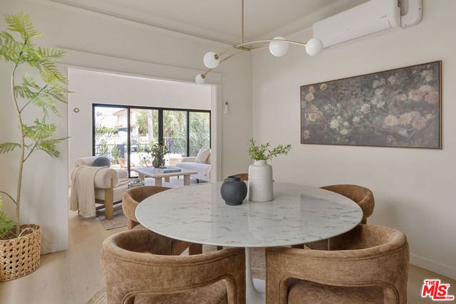 1406 S Wilton Place, Los Angeles, CA 90019
