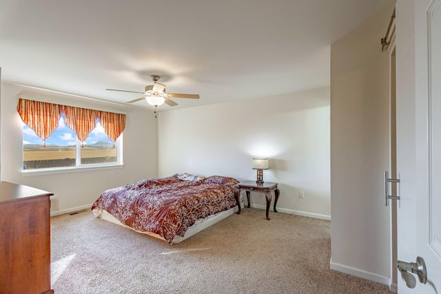 180 Bluegrass Drive, Culver, OR 97734