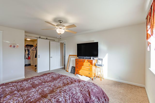 180 Bluegrass Drive, Culver, OR 97734