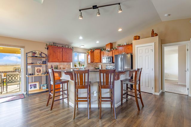 180 Bluegrass Drive, Culver, OR 97734