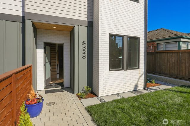 8328 24th Avenue NW, Seattle, WA 98117