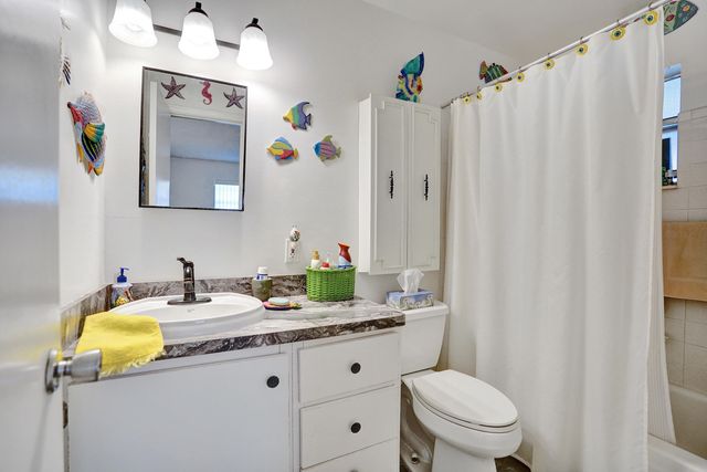 2702 Knight Lane, Delray Beach, FL 33445