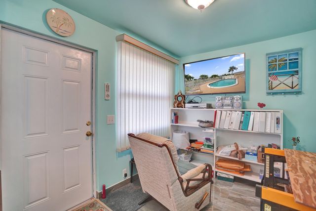 2702 Knight Lane, Delray Beach, FL 33445