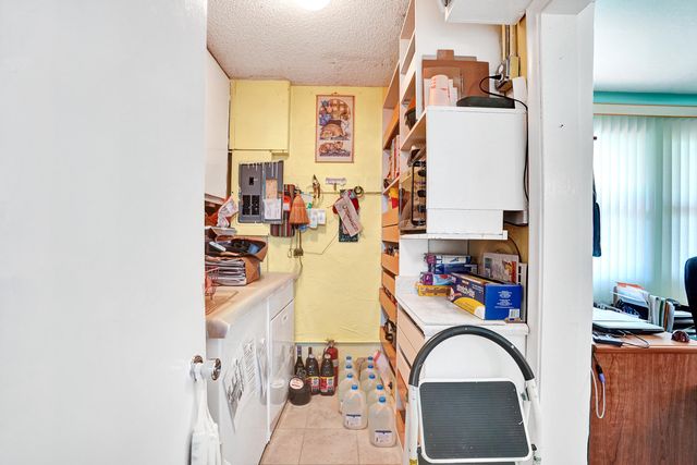 2702 Knight Lane, Delray Beach, FL 33445