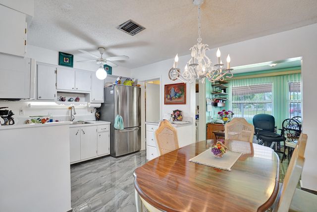 2702 Knight Lane, Delray Beach, FL 33445