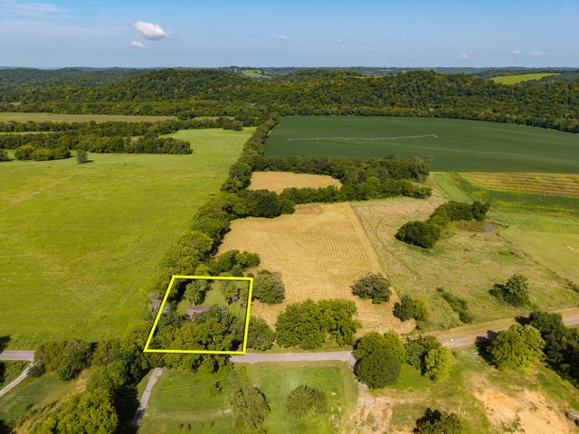 54 Hovis Bend Rd, Fayetteville, TN 37334