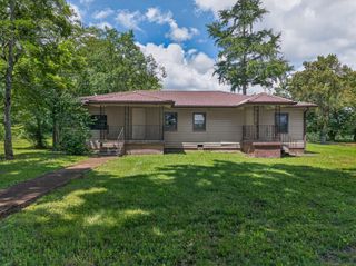 54 Hovis Bend Rd, Fayetteville, TN 37334