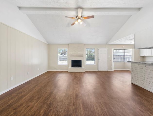 7962 Southmeadow Drive, Houston, TX 77071