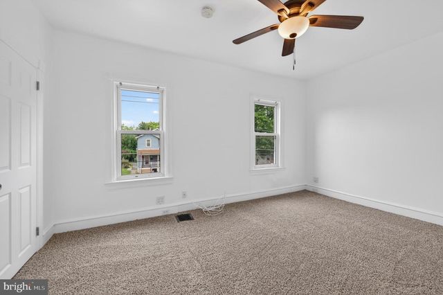 302 SLOAN AVE, Oaklyn, NJ 08107