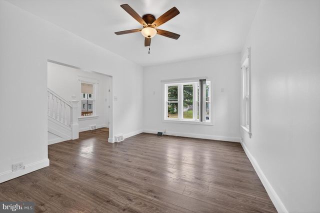 302 SLOAN AVE, Oaklyn, NJ 08107