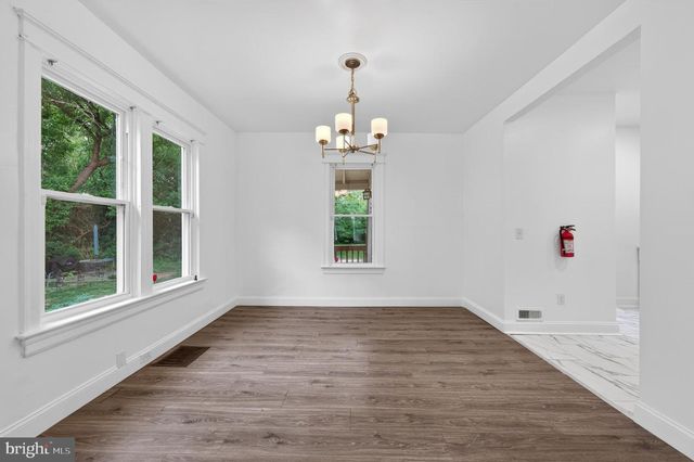 302 SLOAN AVE, Oaklyn, NJ 08107