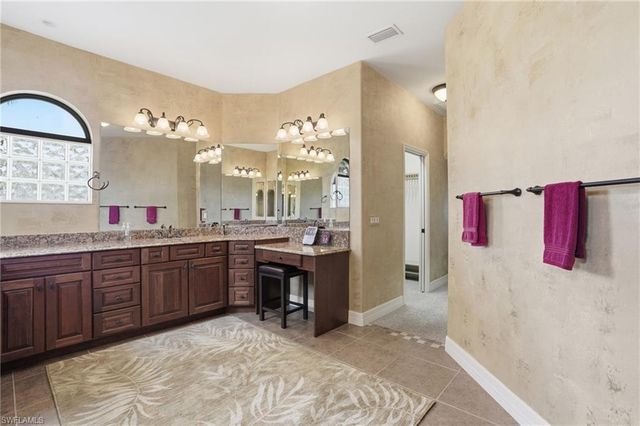 12392 Eagle CT, Estero, FL 33928