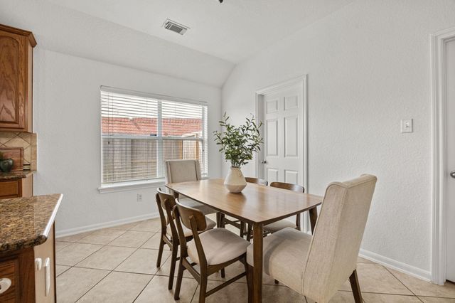 2727 Hidden Landing Drive, Pearland, TX 77584