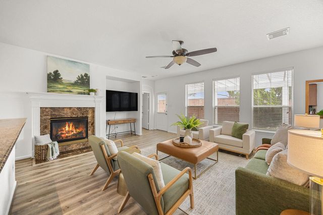 2727 Hidden Landing Drive, Pearland, TX 77584