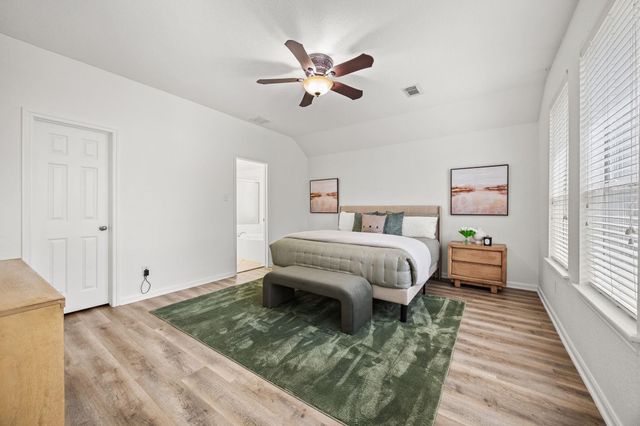 2727 Hidden Landing Drive, Pearland, TX 77584