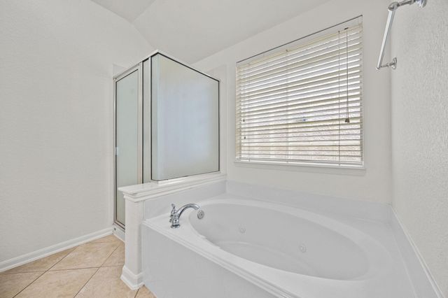 2727 Hidden Landing Drive, Pearland, TX 77584