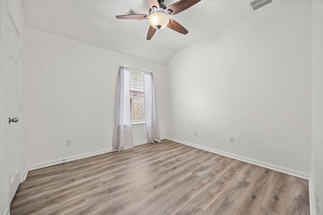 2727 Hidden Landing Drive, Pearland, TX 77584