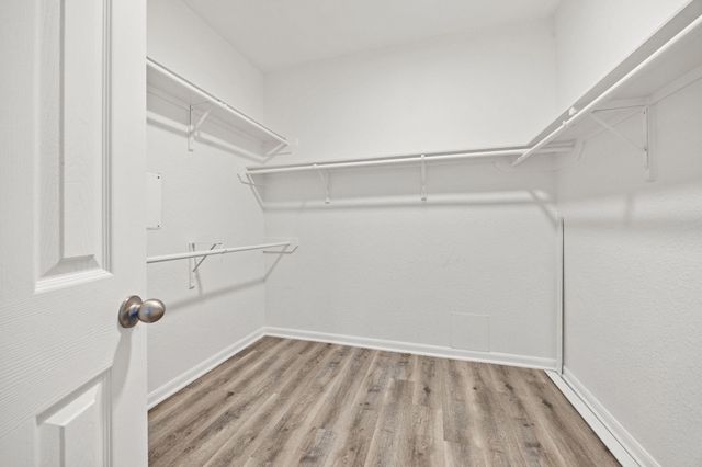 2727 Hidden Landing Drive, Pearland, TX 77584