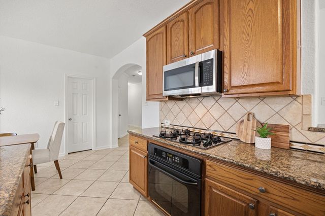 2727 Hidden Landing Drive, Pearland, TX 77584