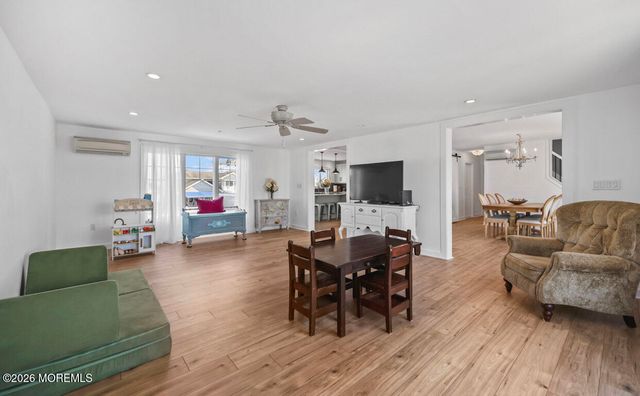 189 Catherine Lane, Manahawkin, NJ 08050