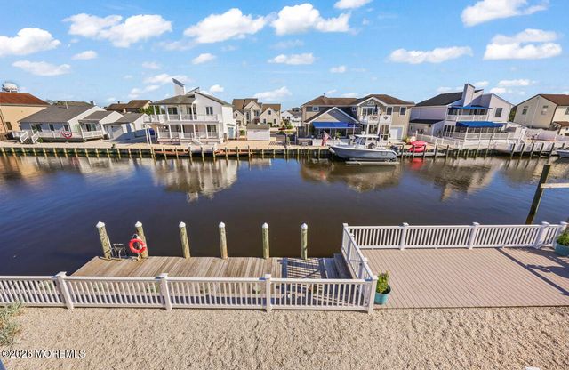 189 Catherine Lane, Manahawkin, NJ 08050