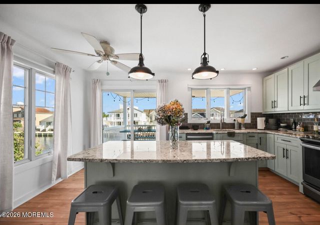 189 Catherine Lane, Manahawkin, NJ 08050