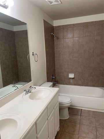 3712 Landsdowne Drive, Mckinney, TX 75072