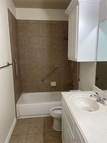 3712 Landsdowne Drive, Mckinney, TX 75072