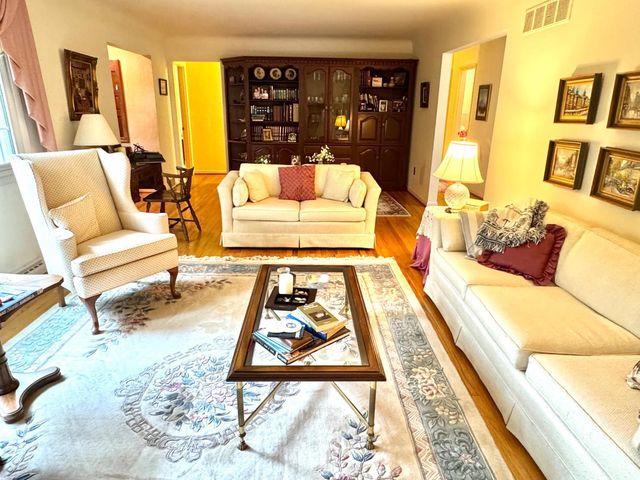 2451 Hunt Road, Reading, OH 45215