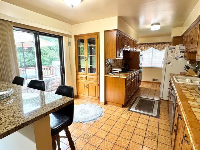 2451 Hunt Road, Reading, OH 45215