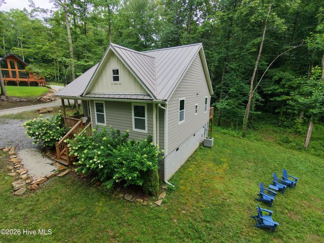 984 Cahill Drive, Andrews, NC 28901