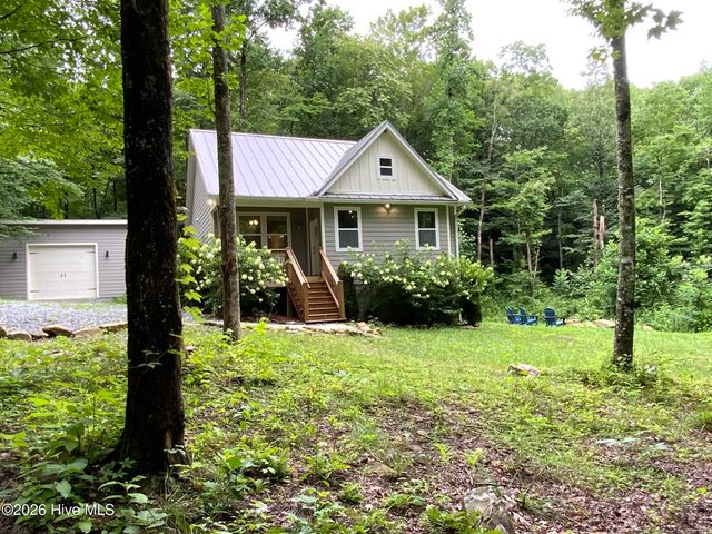 984 Cahill Drive, Andrews, NC 28901
