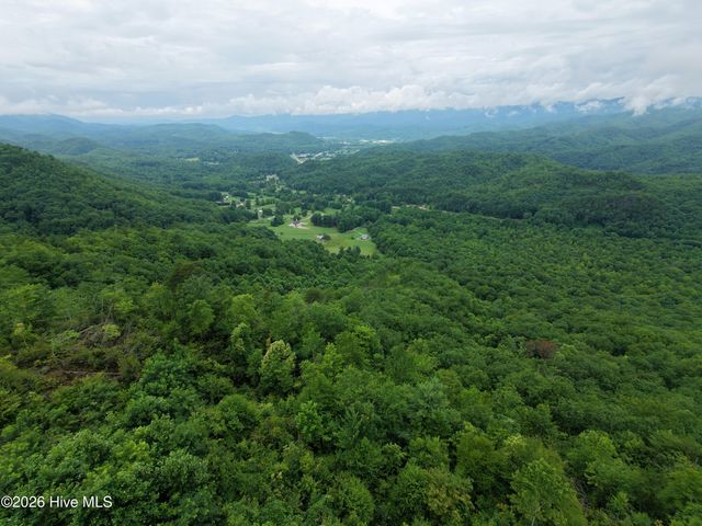 984 Cahill Drive, Andrews, NC 28901