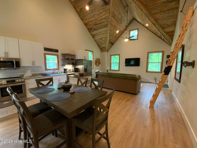 984 Cahill Drive, Andrews, NC 28901