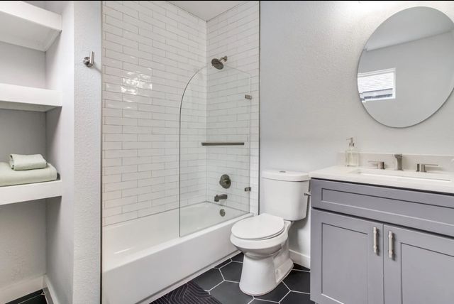 1606 W 12th Street, Dallas, TX 75208
