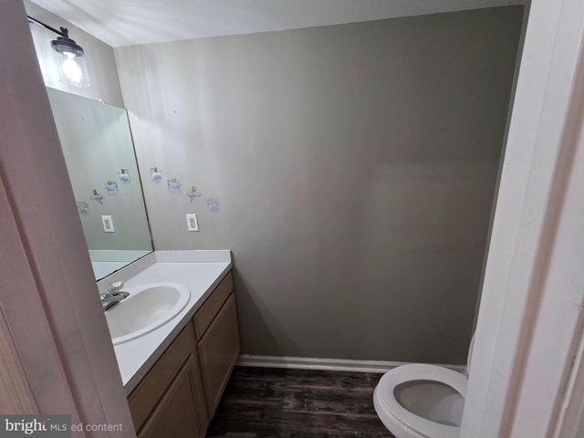 203 RIVER CT, Fieldsboro, NJ 08505