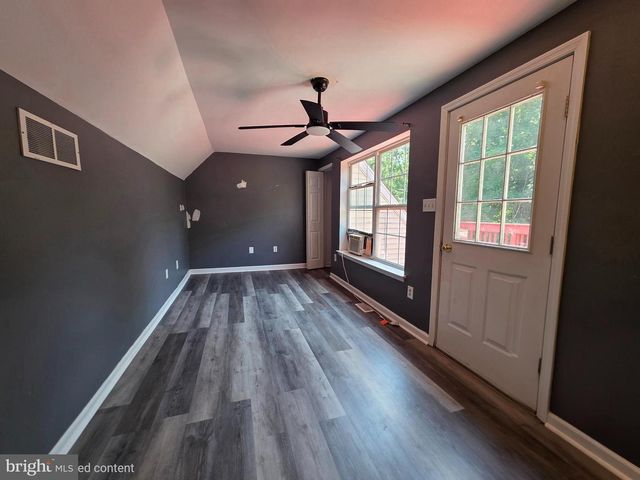 203 RIVER CT, Fieldsboro, NJ 08505