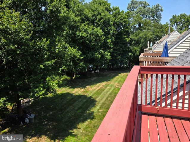203 RIVER CT, Fieldsboro, NJ 08505