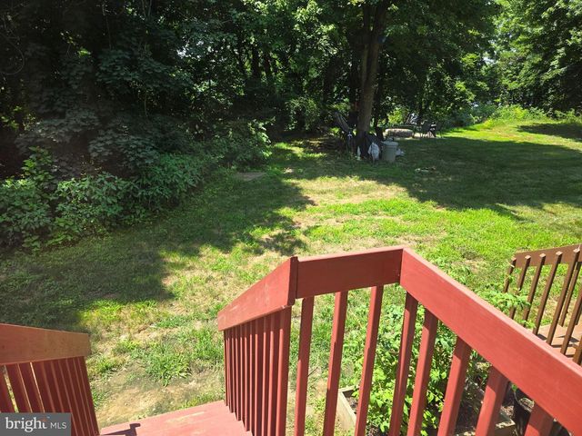 203 RIVER CT, Fieldsboro, NJ 08505