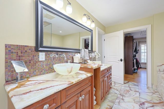 71 Bourque Road, Lynnfield, MA 01940