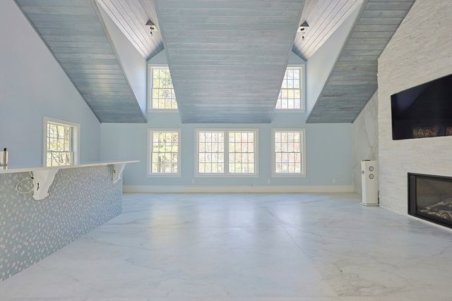 71 Bourque Road, Lynnfield, MA 01940