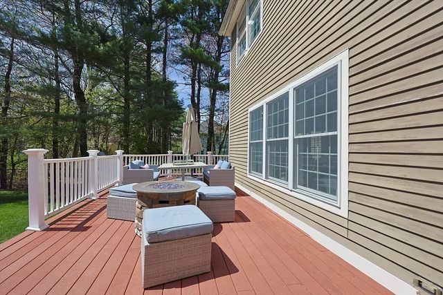 71 Bourque Road, Lynnfield, MA 01940