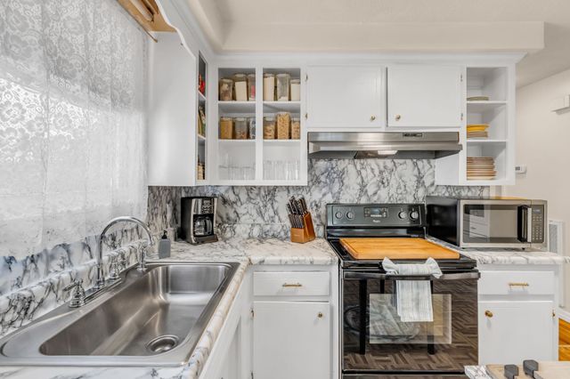 111 Gallaher St, Ashland City, TN 37015