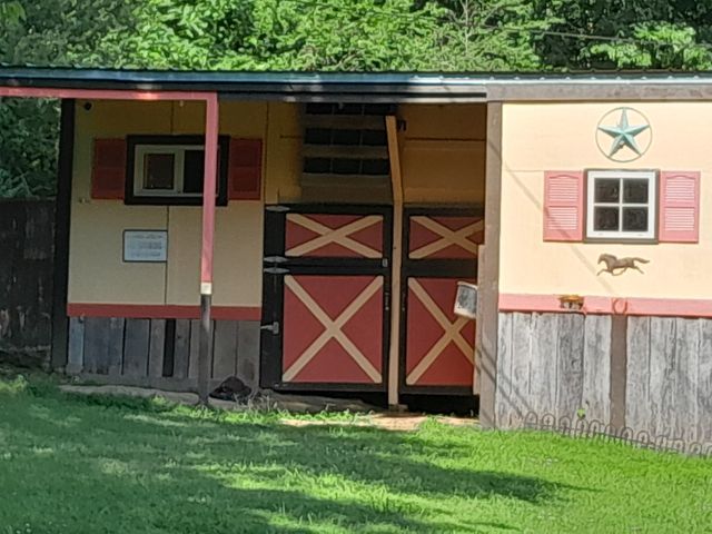 111 Gallaher St, Ashland City, TN 37015