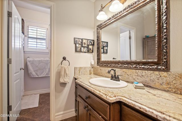 5628 EAGLE POINT Street, El Paso, TX 79912