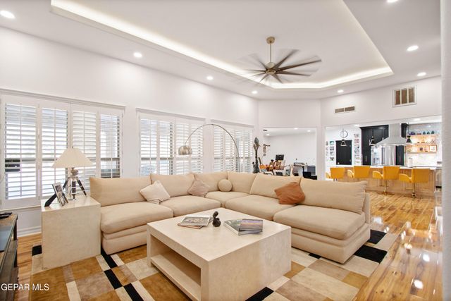 5628 EAGLE POINT Street, El Paso, TX 79912