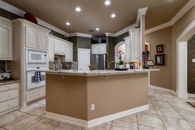 1908 Channing Park Drive, Arlington, TX 76013