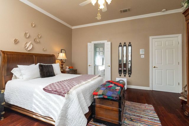 1908 Channing Park Drive, Arlington, TX 76013