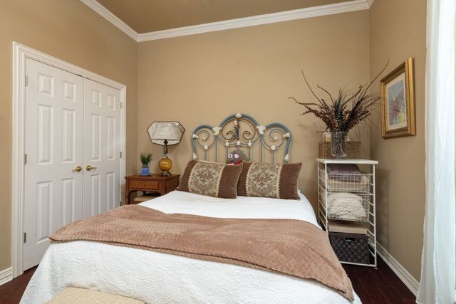 1908 Channing Park Drive, Arlington, TX 76013