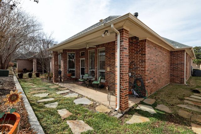 1908 Channing Park Drive, Arlington, TX 76013